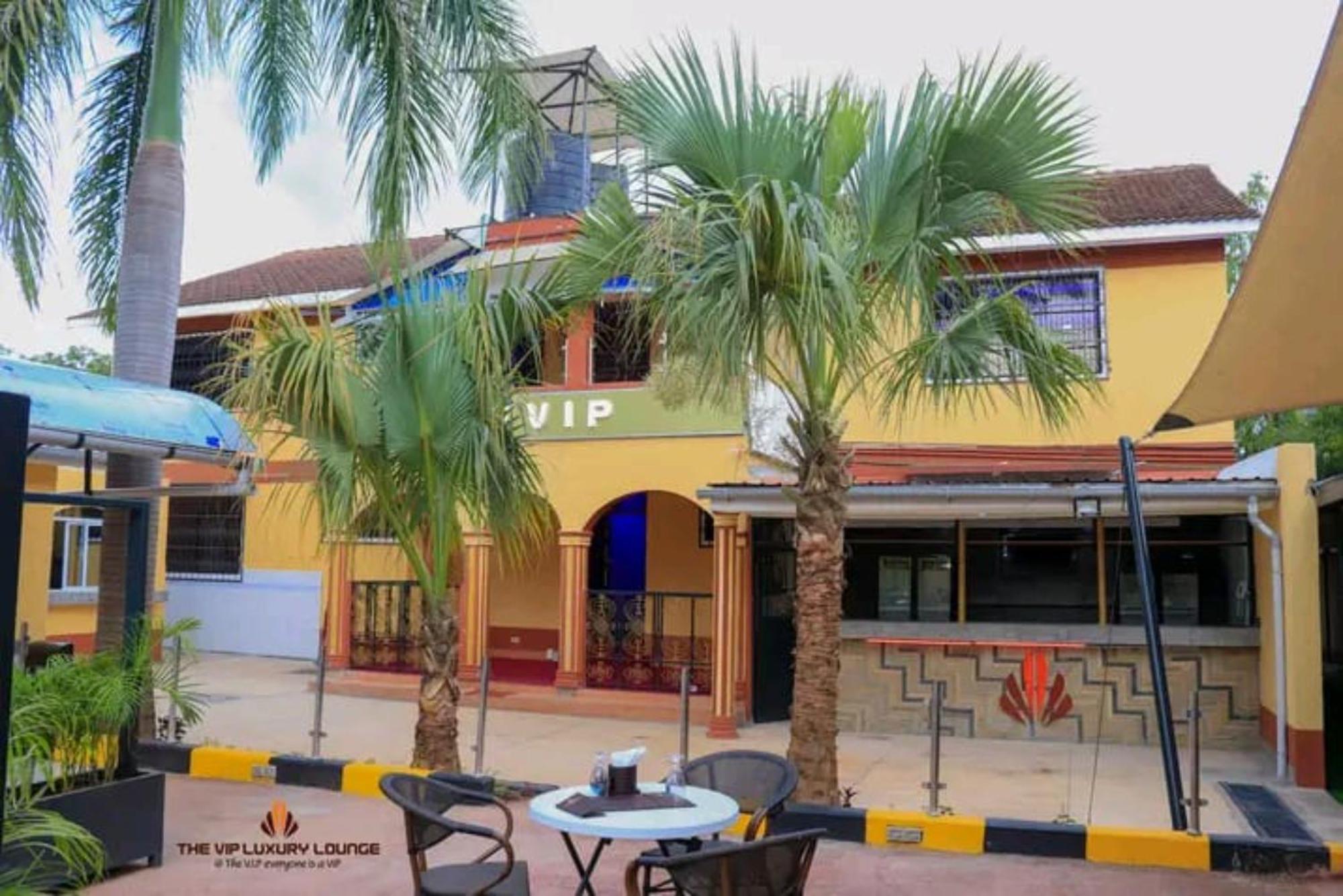 The Vip Luxury Lounge Hotel Kisumu Buitenkant foto