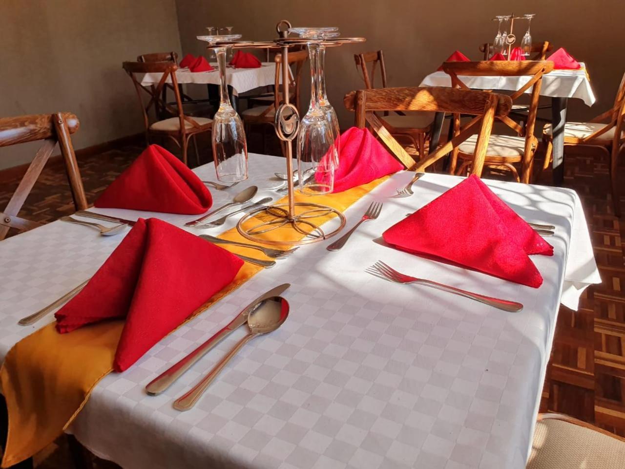 The Vip Luxury Lounge Hotel Kisumu Buitenkant foto